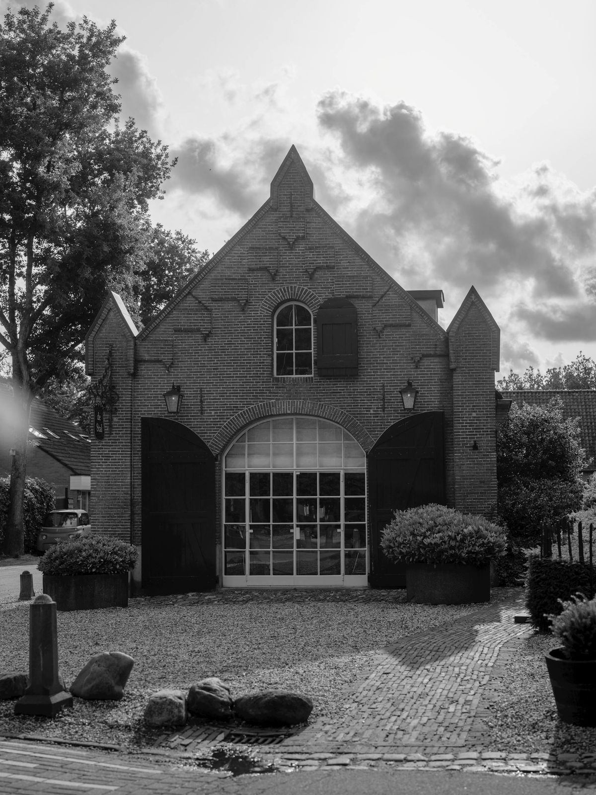 My Mom Sold Our Childhood Home Without Telling Me – I Found Out at a ...